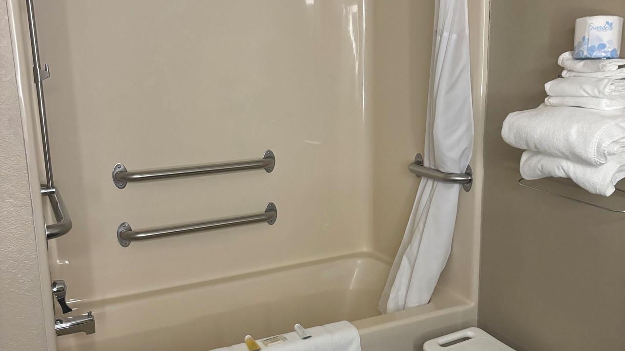Photo of Bathroom in Escanaba