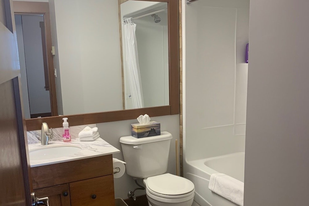 Photo of Bathroom in Big White Ski Resort
