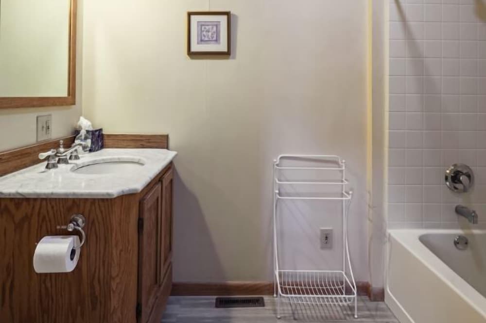 Photo of Bathroom in De Soto