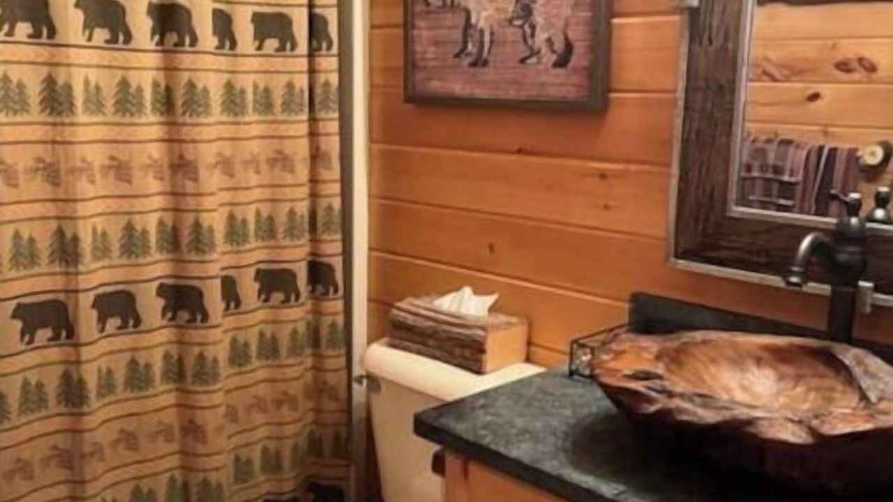 Photo of Bathroom in Grayling