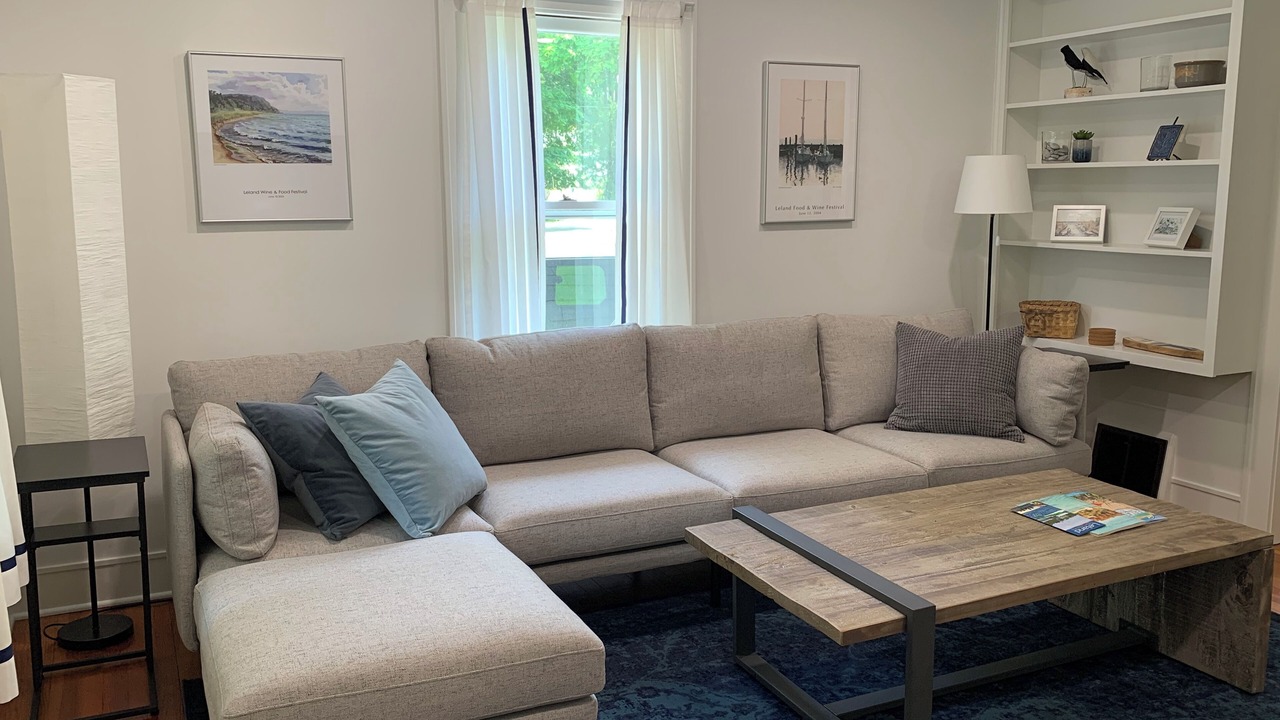 Photo of Livingroom in Leland