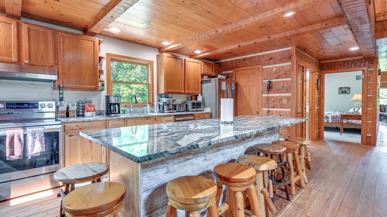 Photo of Kitchen in Clarklake