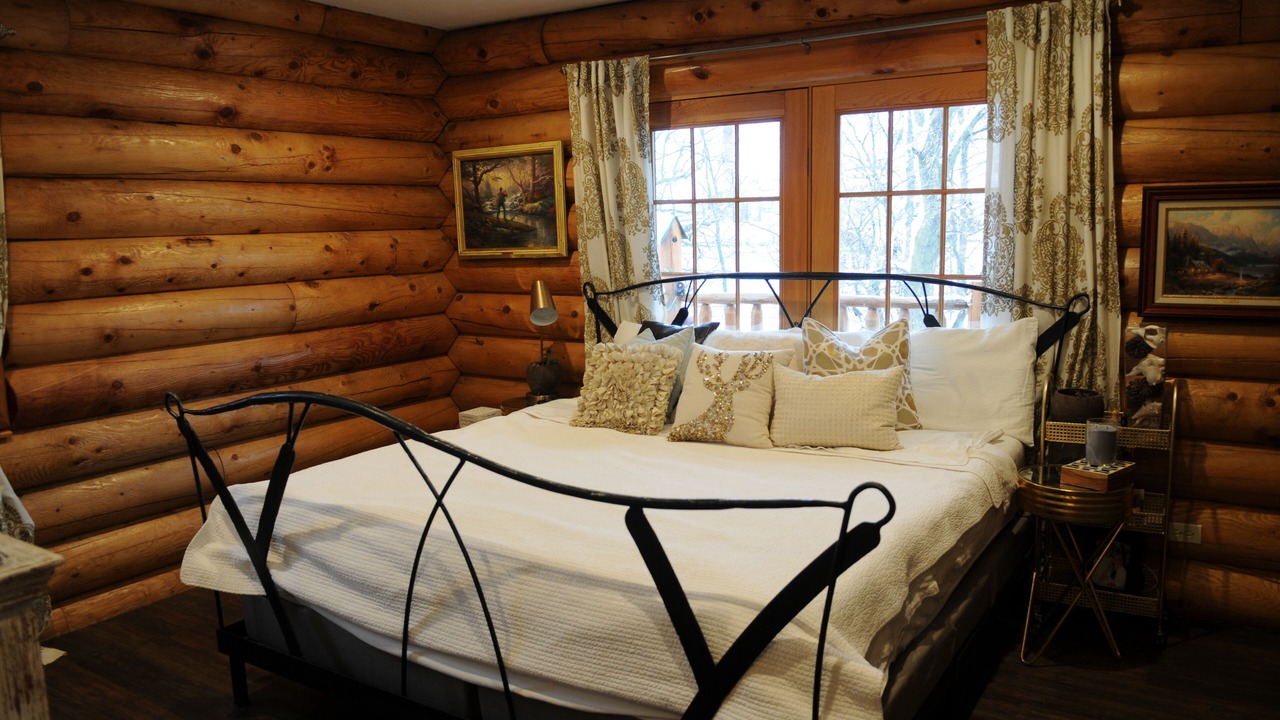 Photo of Bedroom in Forest Junction