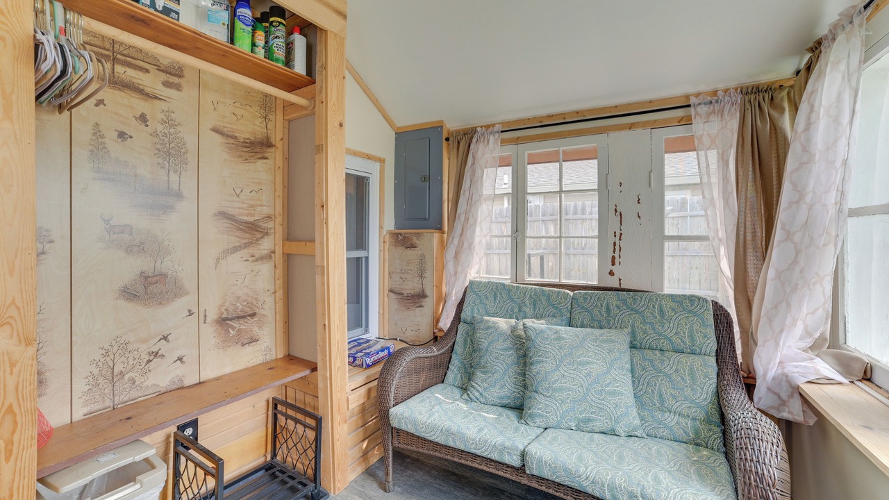 Photo of Livingroom in Houghton Lake