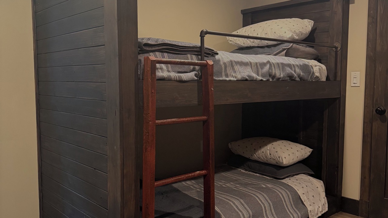 Photo of Bedroom in Williams Bay