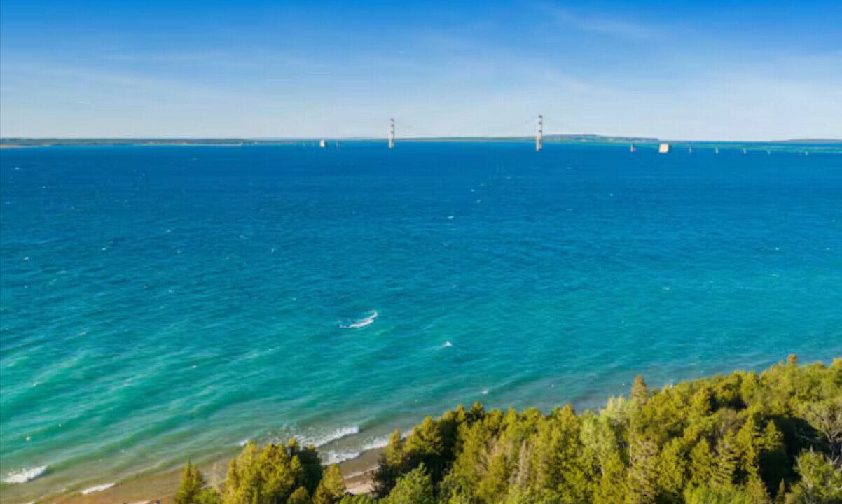 Photo of Others in Mackinaw City