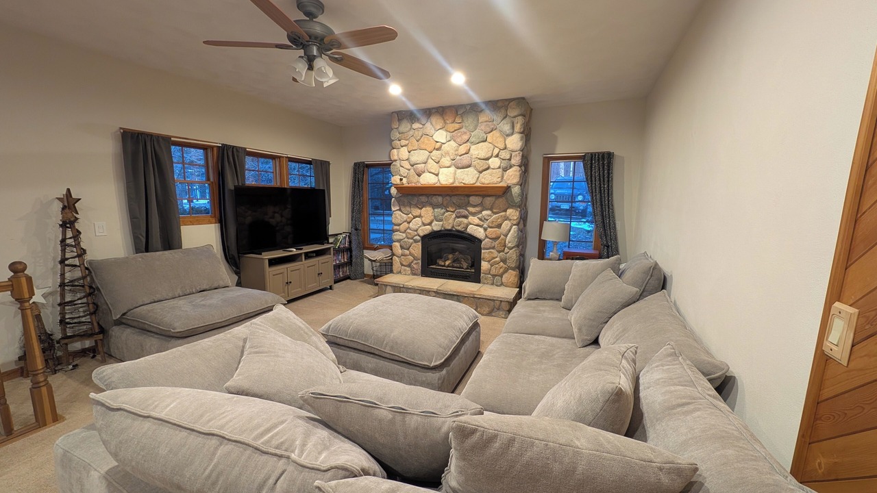 Photo of Livingroom in Village of Harrison