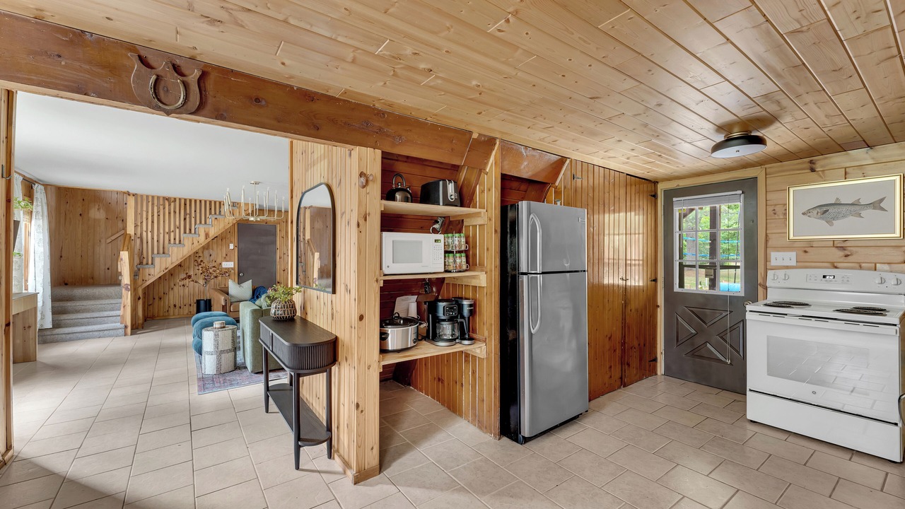 Photo of Kitchen in Lake Arrowhead