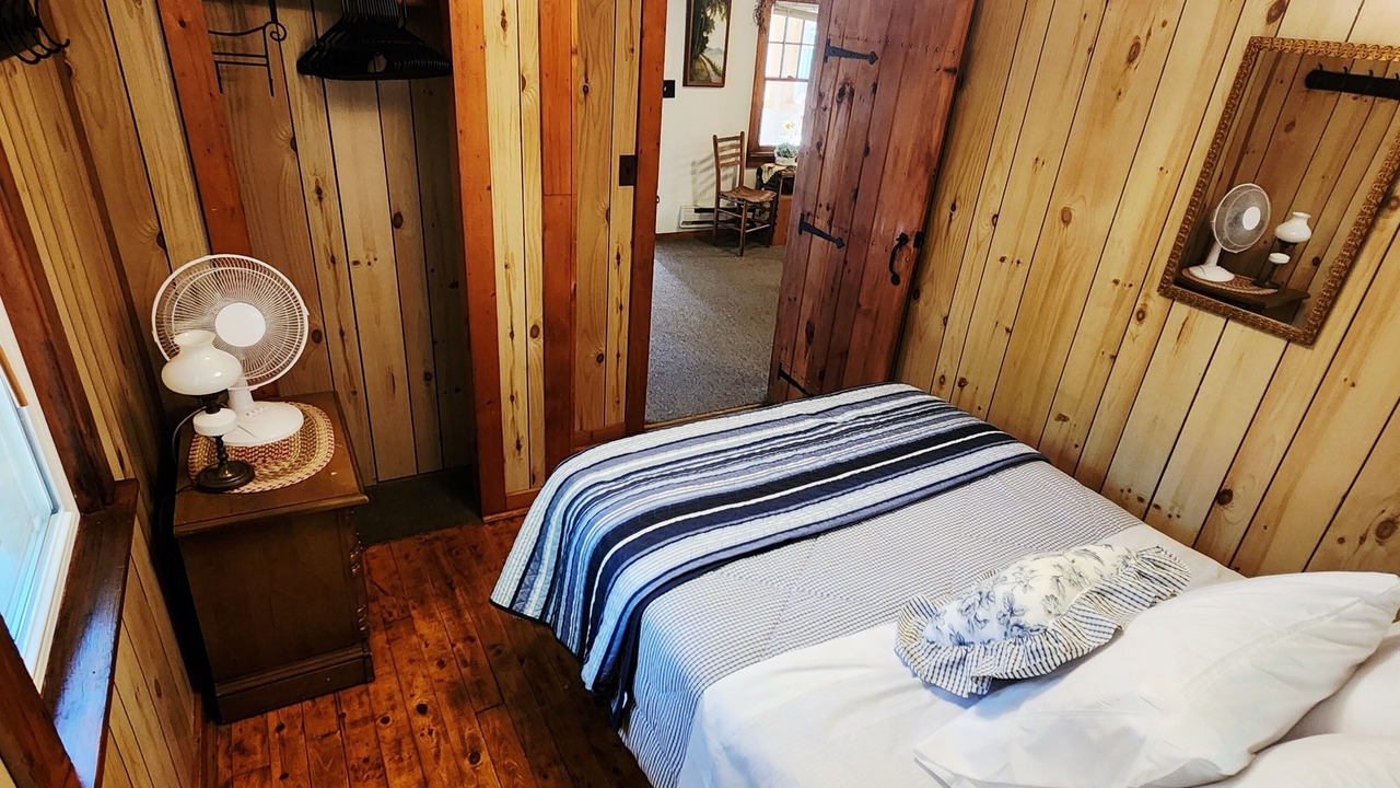 Photo of Bedroom in Eagle River