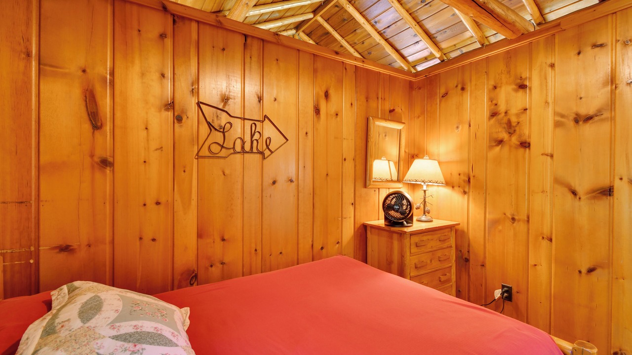 Photo of Bedroom in Lewiston