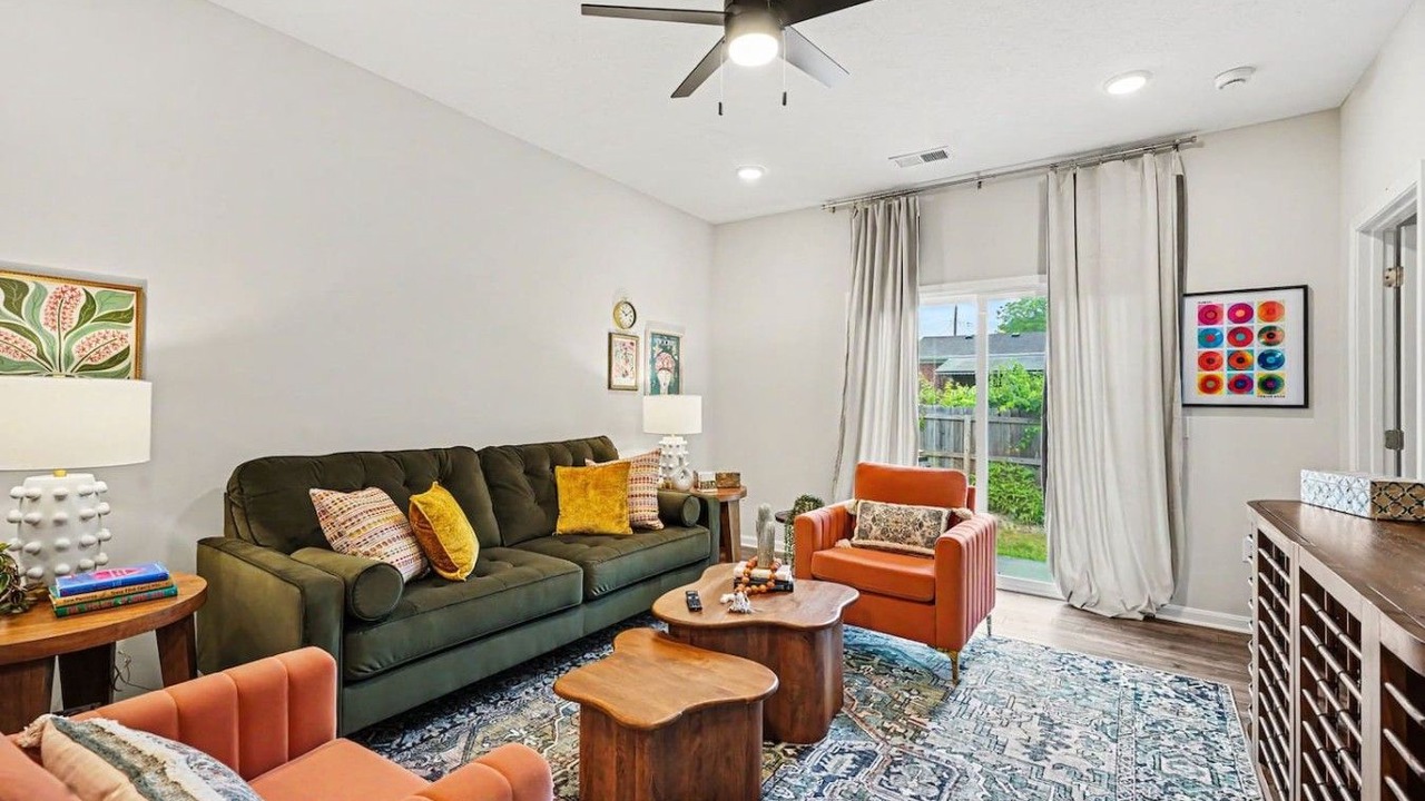 Photo of Livingroom in Parkdale