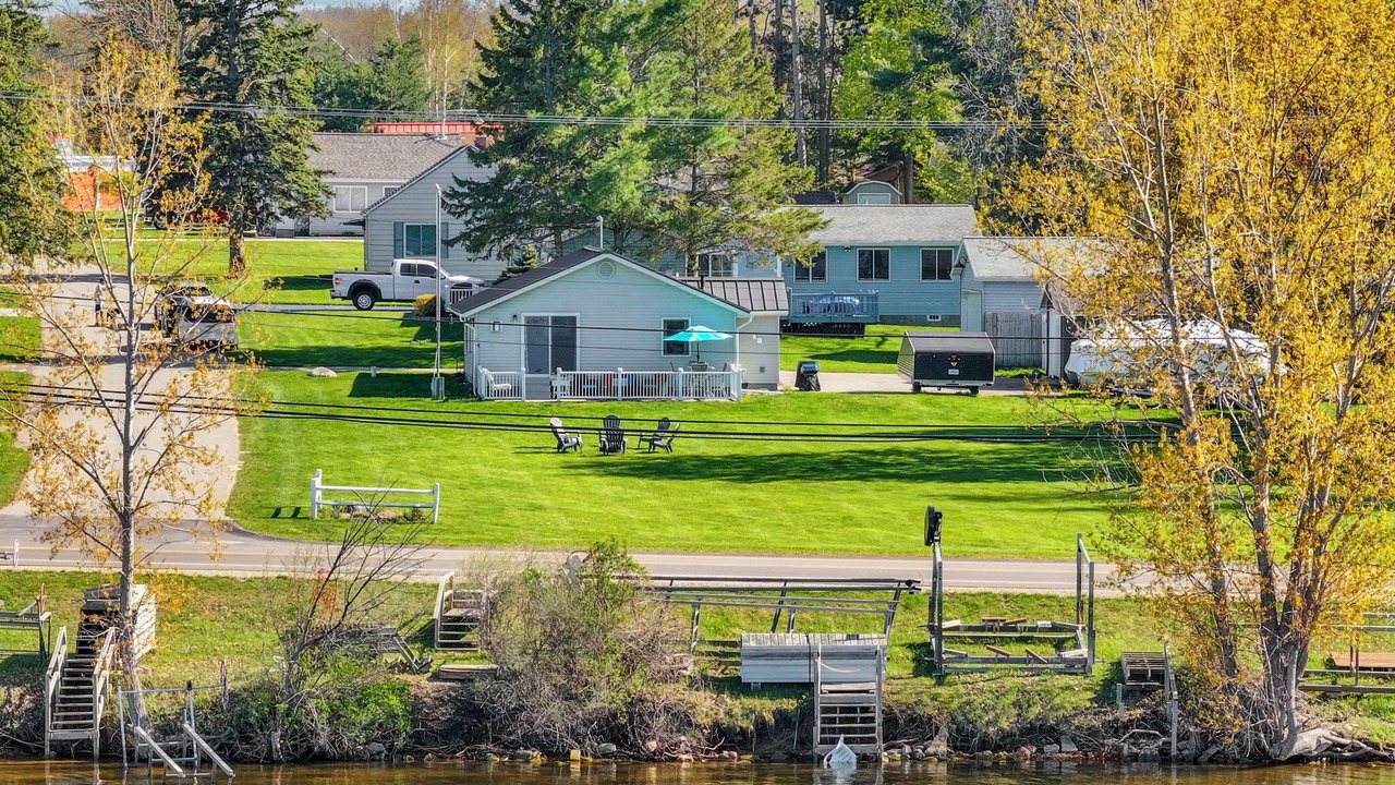 Photo of Others in Houghton Lake Heights