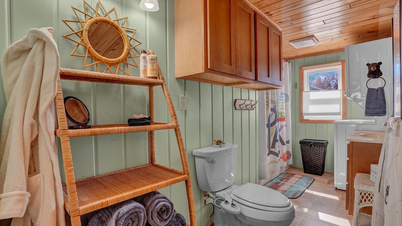 Photo of Bathroom in Houghton Lake Heights