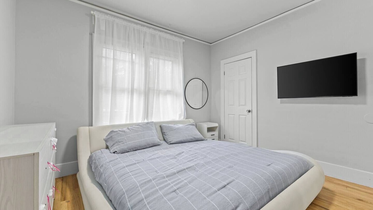 Photo of Bedroom in Dearborn