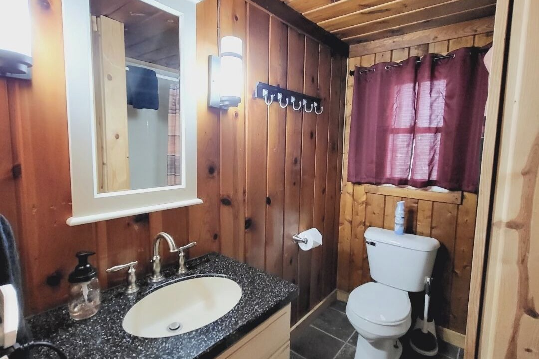 Photo of Bathroom in Gaylord