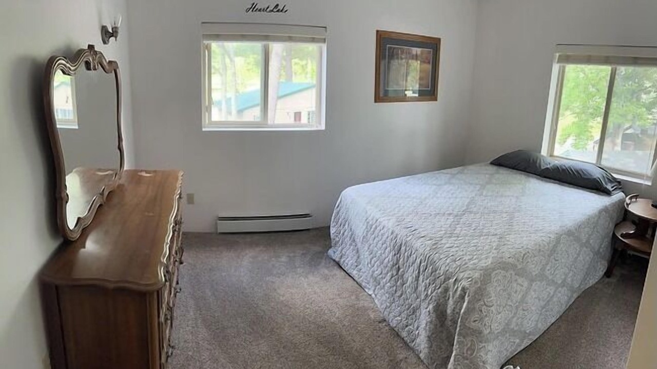 Photo of Bedroom in Gaylord