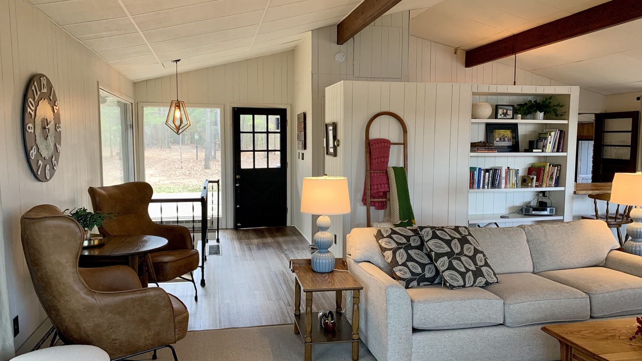 Photo of Livingroom in Wolverine