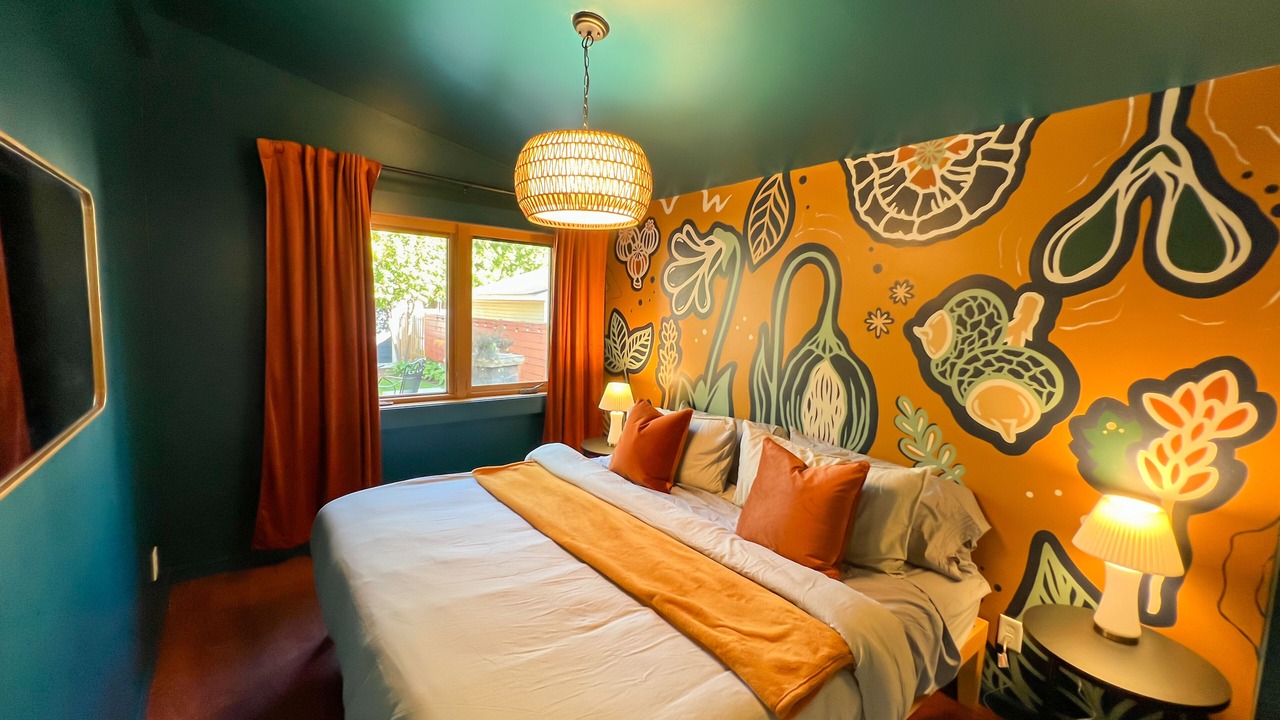 Photo of Bedroom in Longfellow