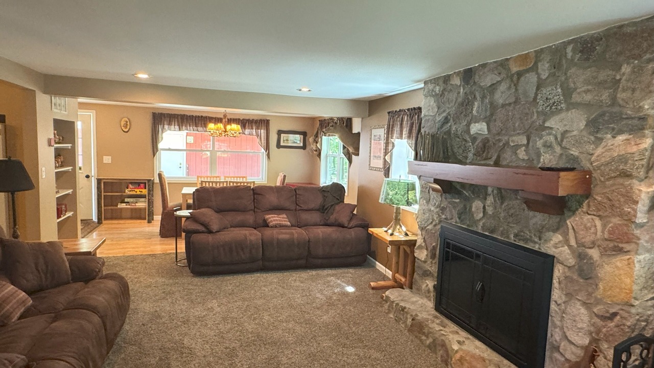 Photo of Livingroom in Houghton Lake