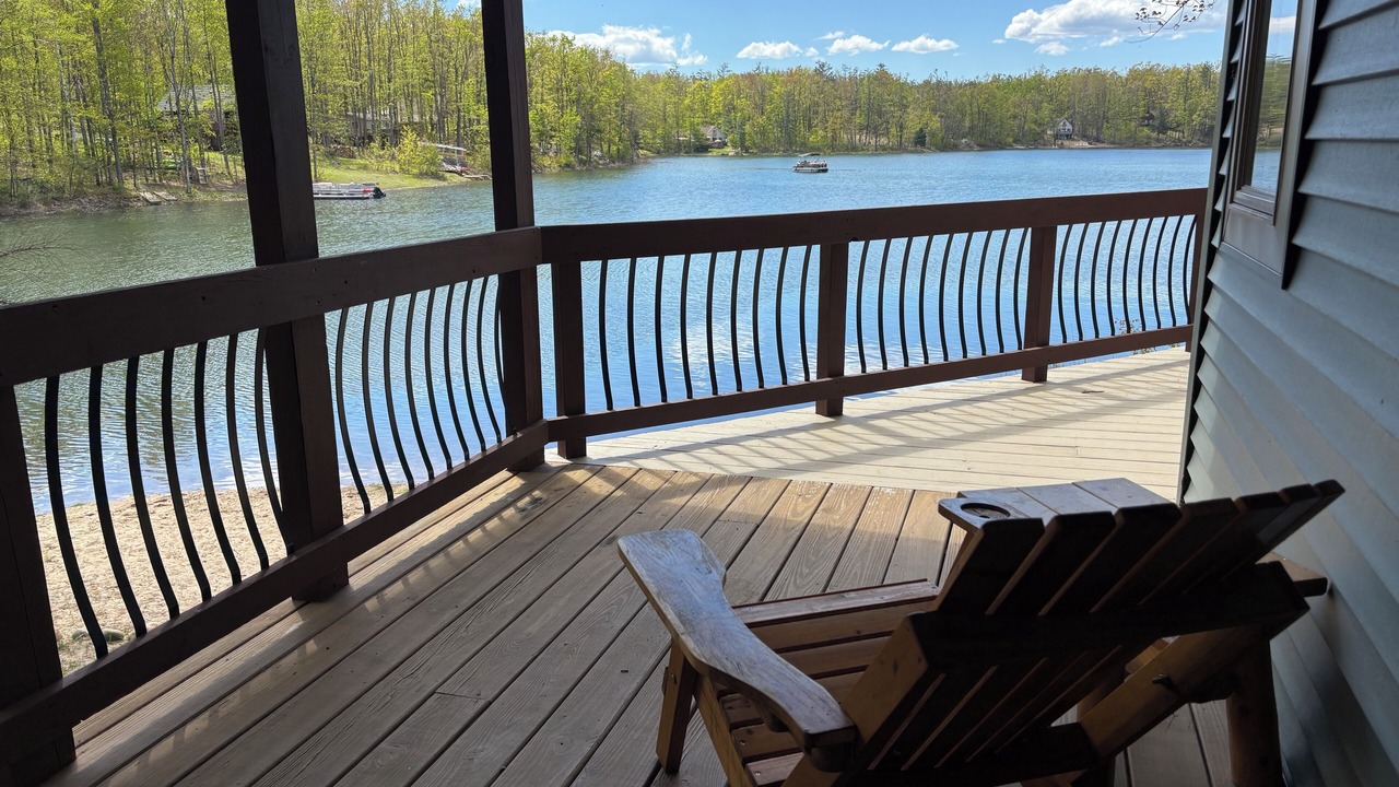 Photo of Patio Balcony in Lake Arrowhead