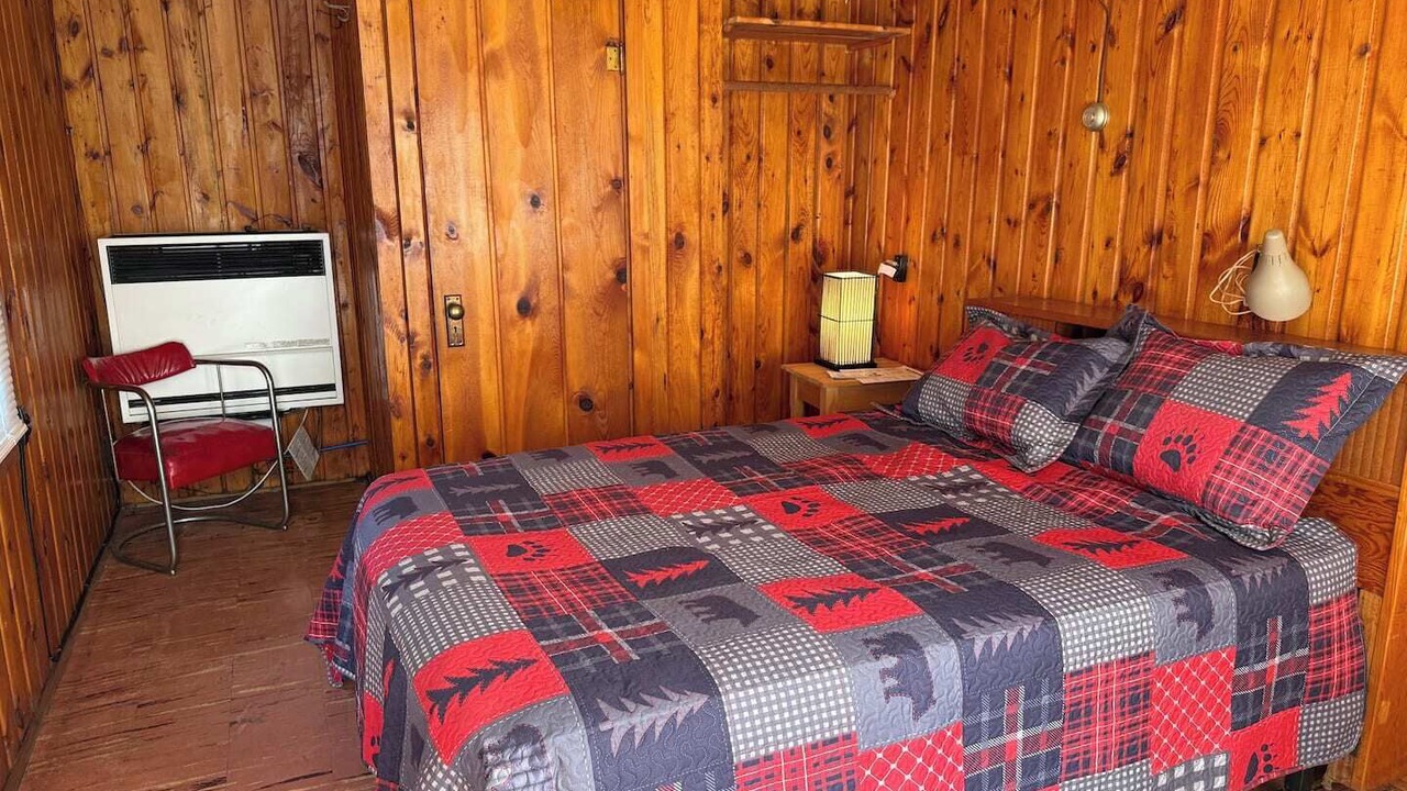 Photo of Bedroom in Grayling
