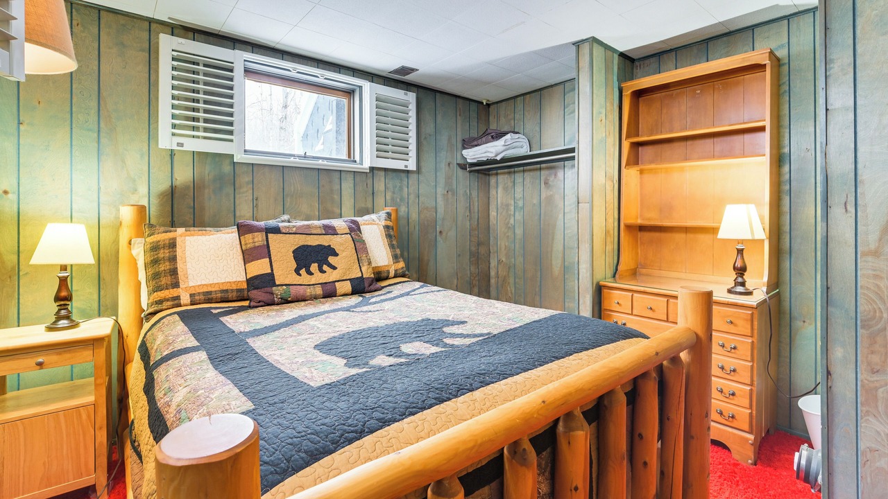 Photo of Bedroom in Bellaire