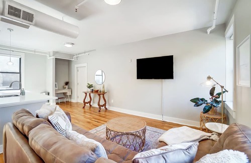 Over-the-Rhine Apartment | 'the Republic Retreat' Walk to Washington Park!