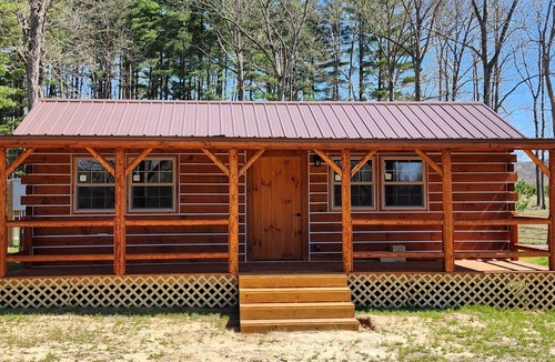 English Cabin | Pine Camping Cabin