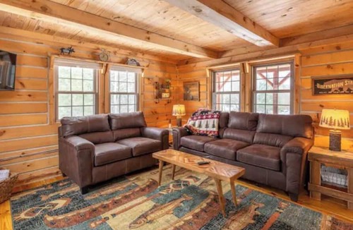 Thompsonville Cabin | Betsie River Log Cabin near Crystal Mountain!