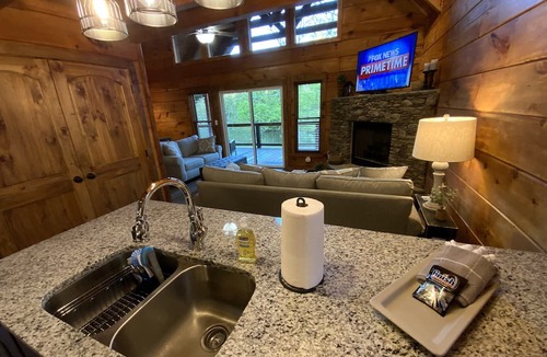 Townsend Cabin | 2BR "Riverside" Cabin Overlooking the "Little River" in Townsend,TN Family Owned
