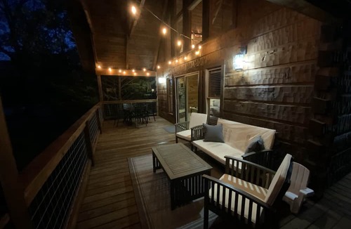 Townsend Cabin | 2BR "Riverside" Cabin Overlooking the "Little River" in Townsend,TN Family Owned