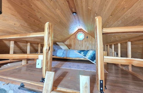 Shingleton Cabin | Bear Necessity Cabin Melstrand, MI