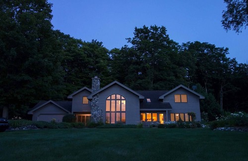 Suttons Bay House | Suttons Bay Beach House