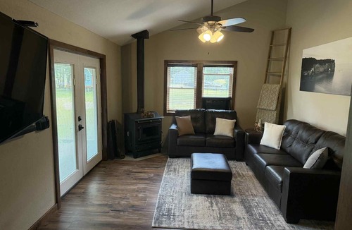 Sparta Cabin | Newly built 1 bedroom/1 bathroom