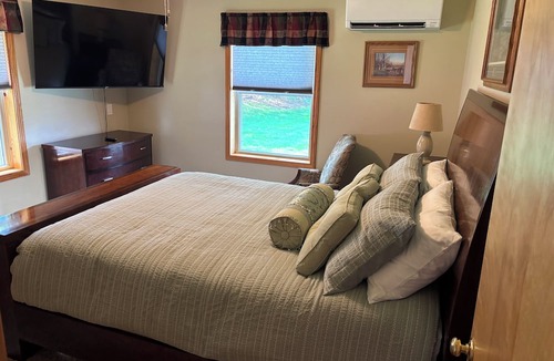 Prudenville House | Houghton lake 2 bedroom 2 bath ranch in Prudenville - perfect relaxing getaways…