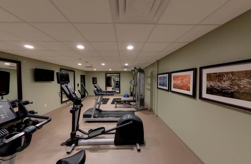 Bryant Pattengill East Apartment | Studio Close to University of Michigan | Fitness Center + Indoor Pool