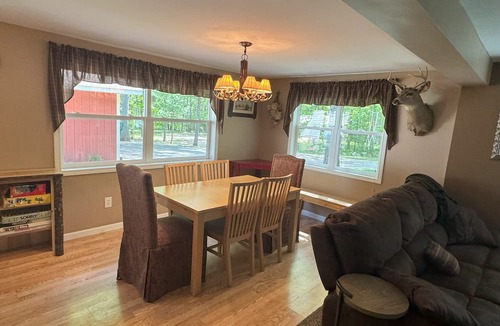 Houghton Lake Cabin | Cozy lake retreat with great views of Houghton Lake. Close to ORV trails.