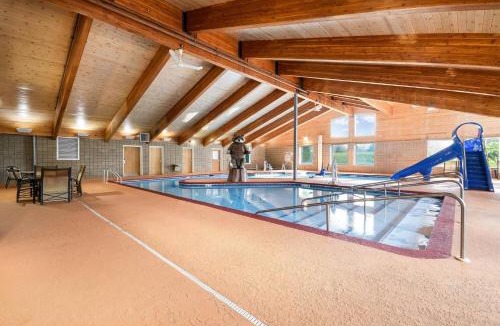 Weston Hotel | AmericInn by Wyndham Wausau