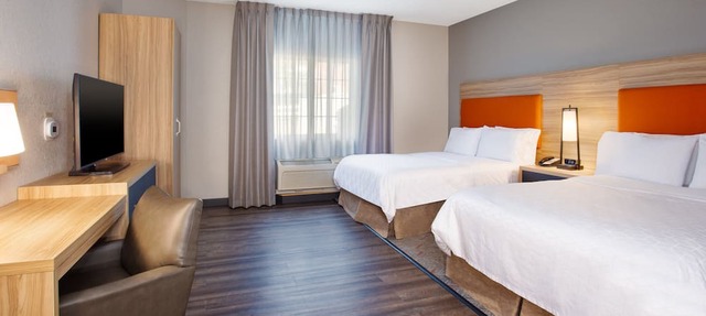 Candlewood Suites Kenosha – Pleasant Prairie by IHG in Kenosha