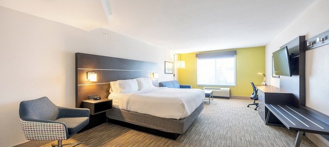 Holiday Inn Express & Suites Winona by IHG in Winona