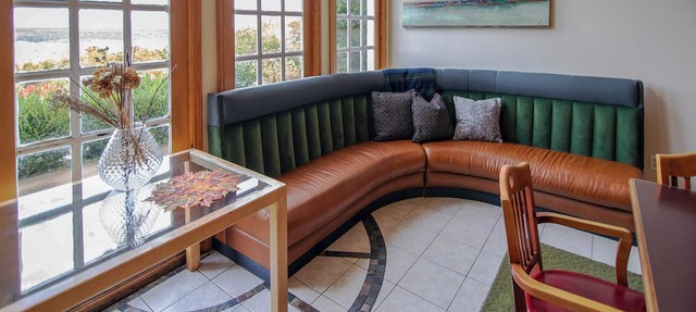 Lake Monroe Fall & Winter Retreat: Hot Tub in Bloomington