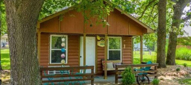 The Ibis Cabin - Accommodates 4 Guests in Afton