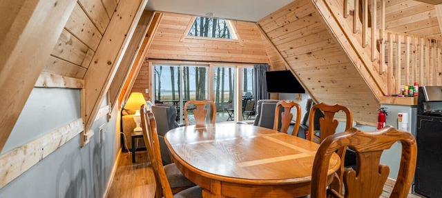 Life’s a Hoot A-Frame Cabin in Au Gres