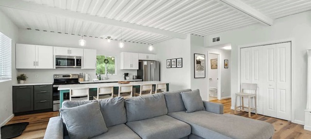 Modern Comfort Secluded Getaway Fish Creek Pines in Fish Creek