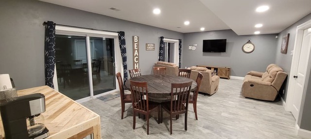 New Three Story Beach House on Beautiful Clear Lake! in Crandon