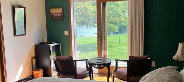 Riverview House. Close to River, Trails and Town. Comfortable 3 bedroom home. in Cheboygan