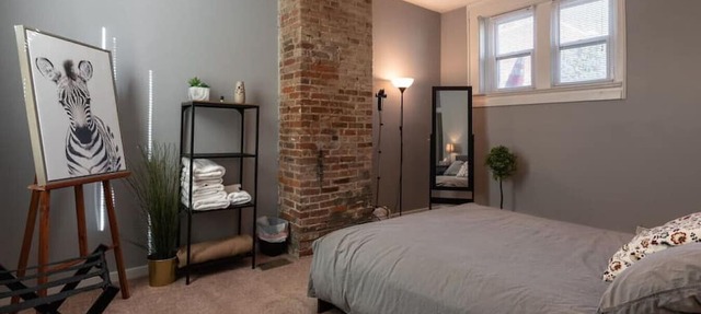 Cozy Apt in Walkable Area Downtown w/Parking in Cincinnati