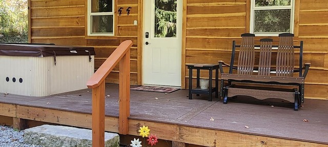 Hocking Hills (Buck Crossing Retreat) in Rockbridge