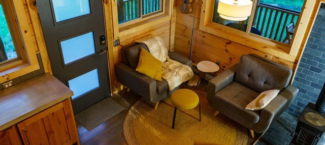 Towhee cabin at Driftless Creek in Viroqua