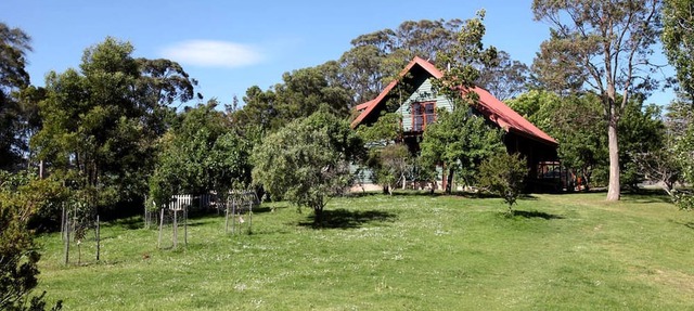 Peaceful Holiday Getaway in Pristine Location on Kangaroo Bay in Tasmania in Cygnet